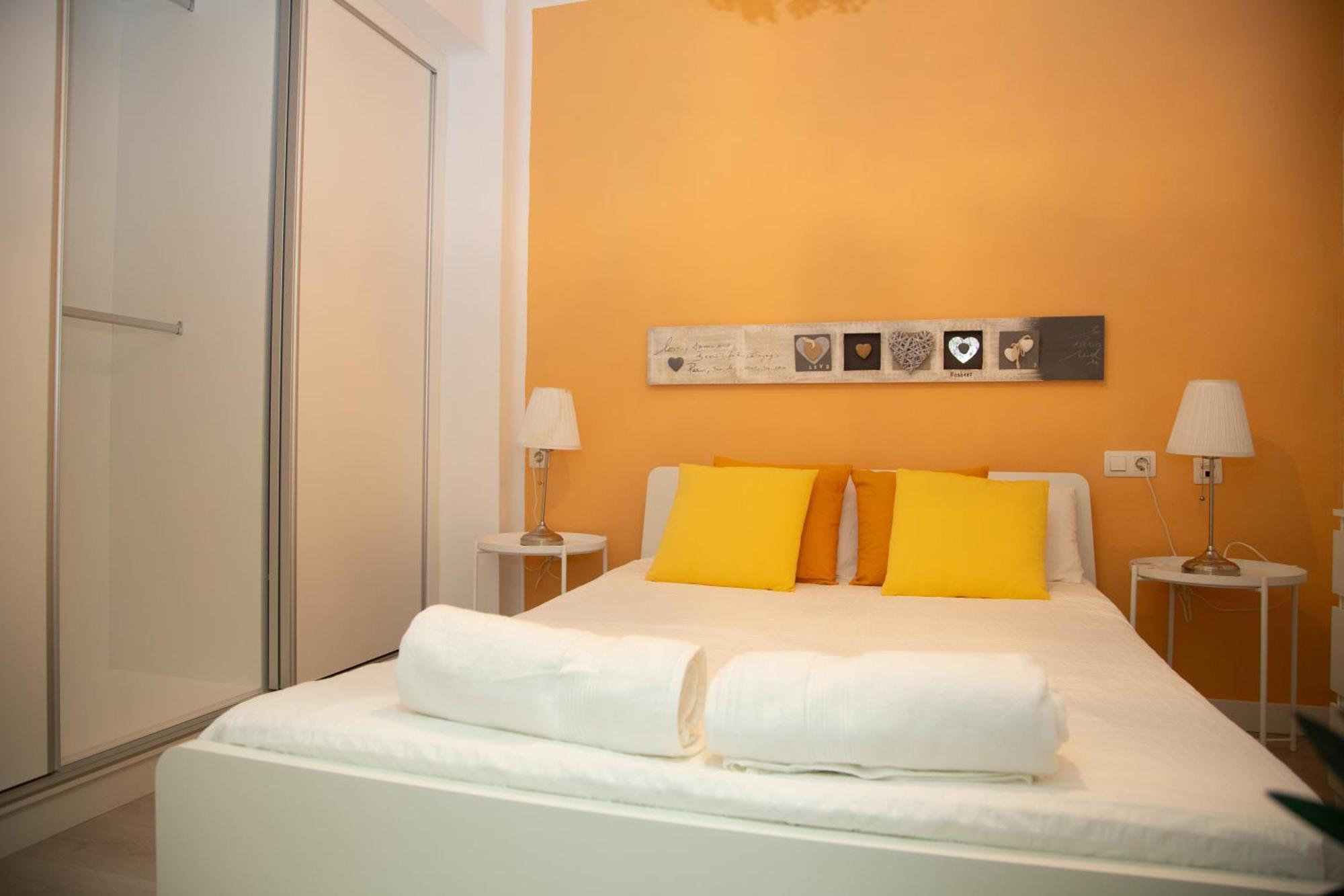 Apartamento En La Merced Málaga Exteriör bild